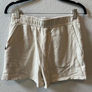 GYLDER Vintage Oversized Sweat Short: Oatmilk Size Small Like New
